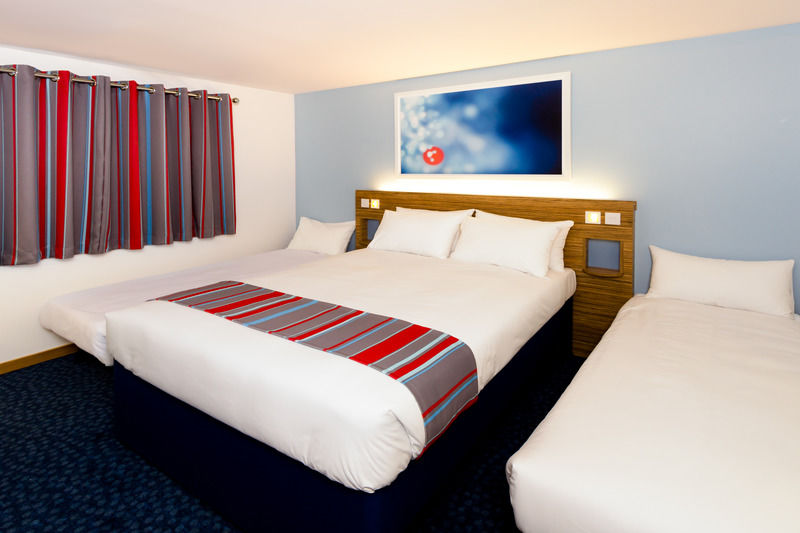 Ibis Budget London Heathrow T5 Slough Zewnętrze zdjęcie